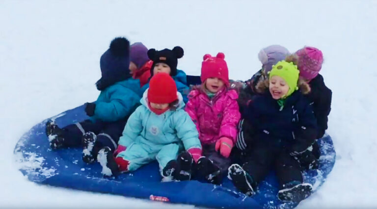 Luistelua ja mäenlaskua